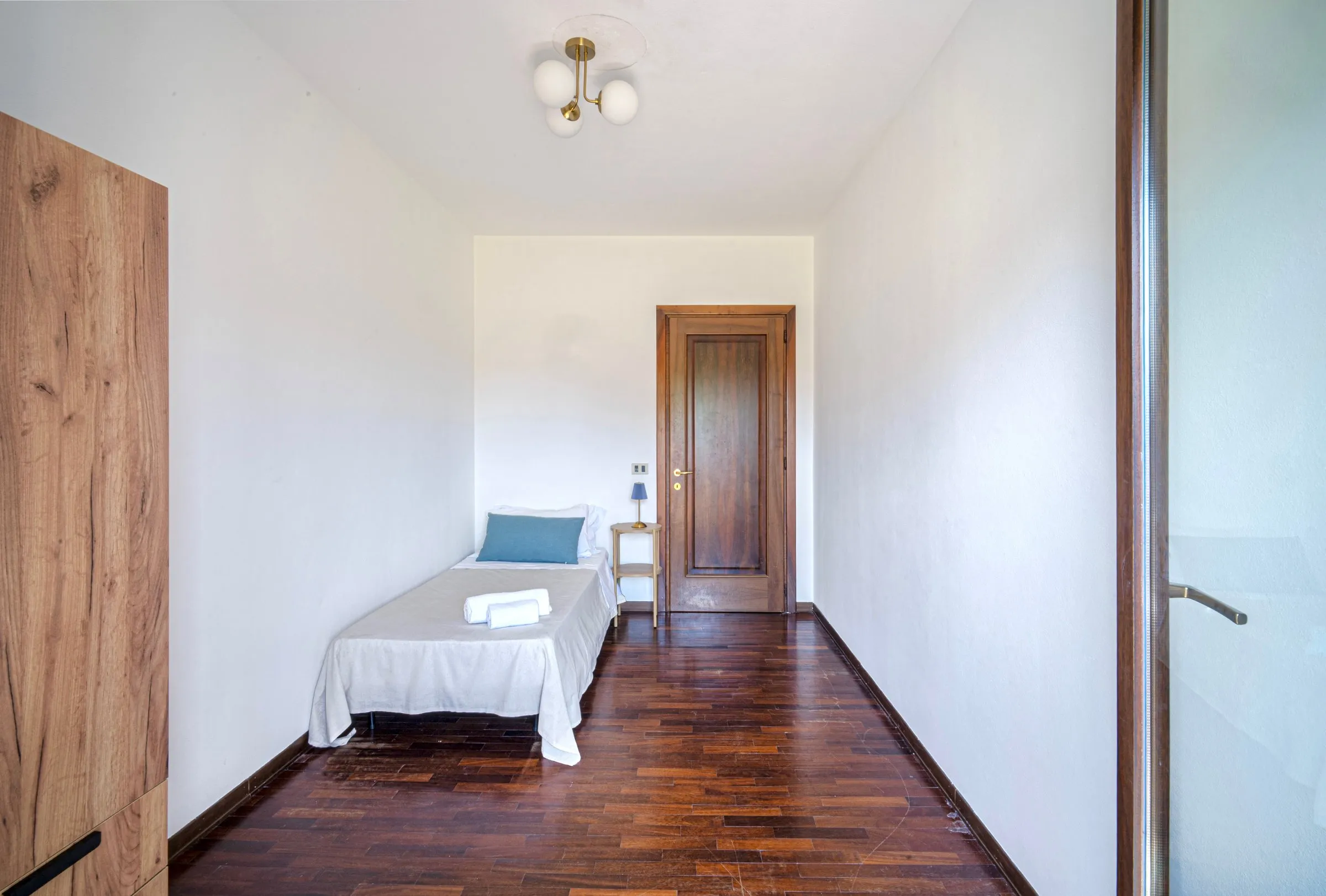 Apartment with Kitchen and Balcony — foto 7