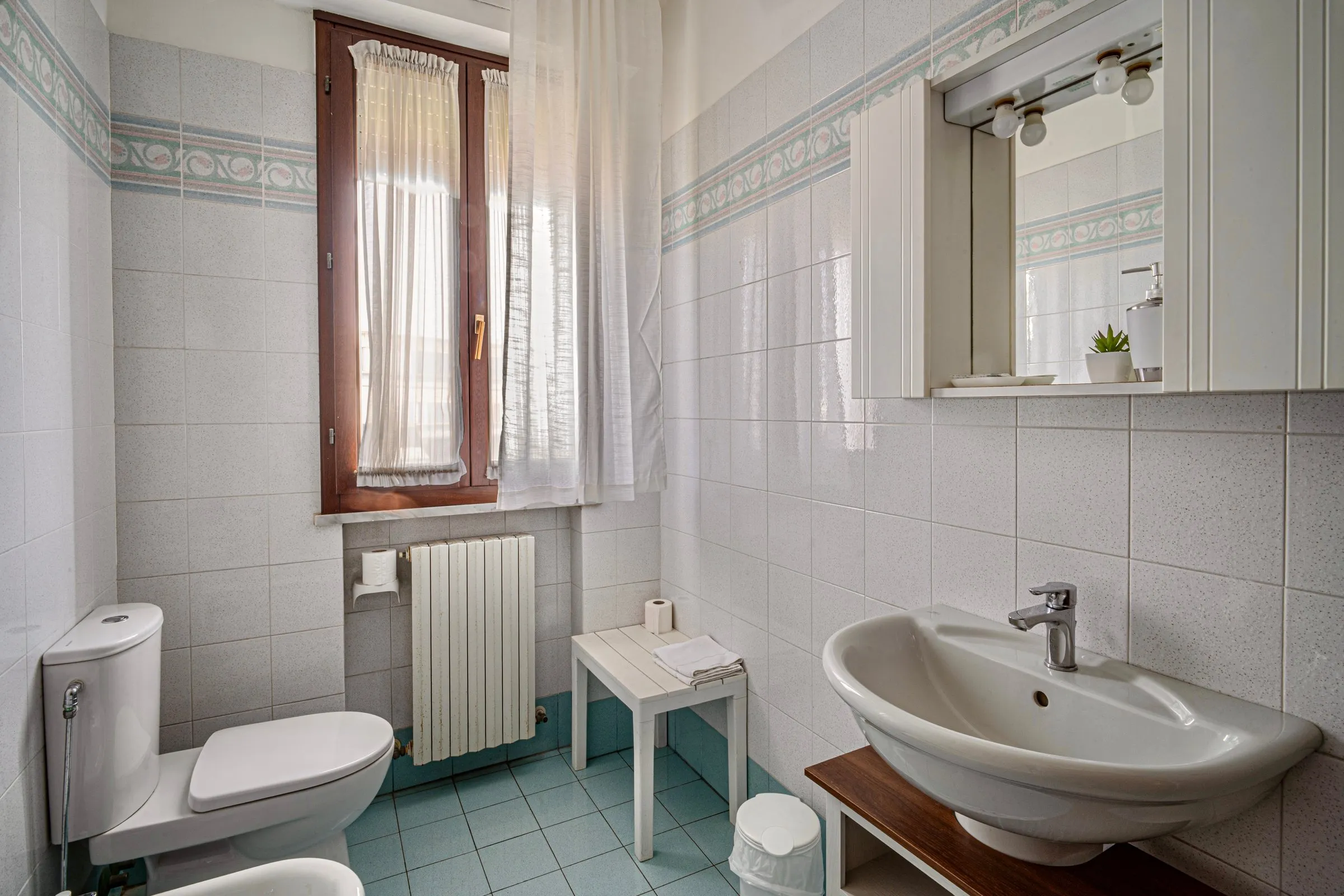 Apartment with Kitchen and Balcony — foto 14